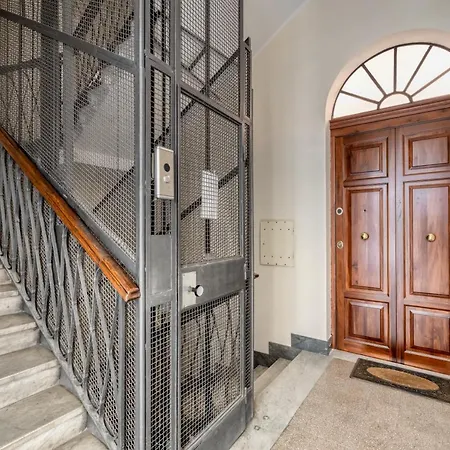 Luxury Stars In - Andromeda In Colosseum شقة *